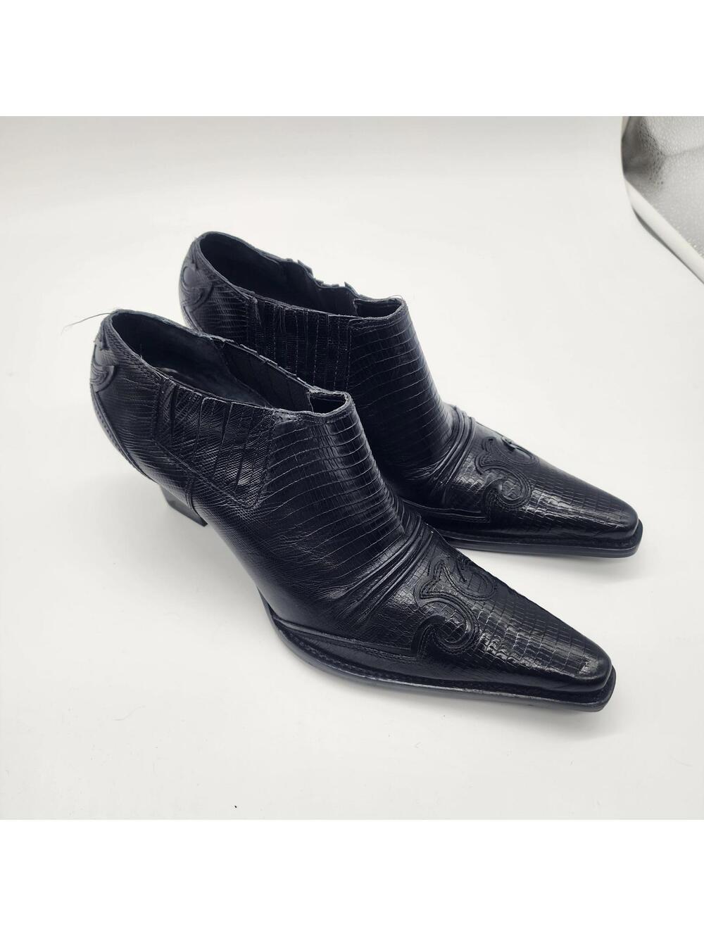 NWOB Western ankle boots GIANNI BINI black flawless new 9.5